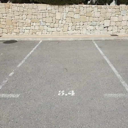 Adosado Olivos, Sierra Cortina 펜션 피네스트라트